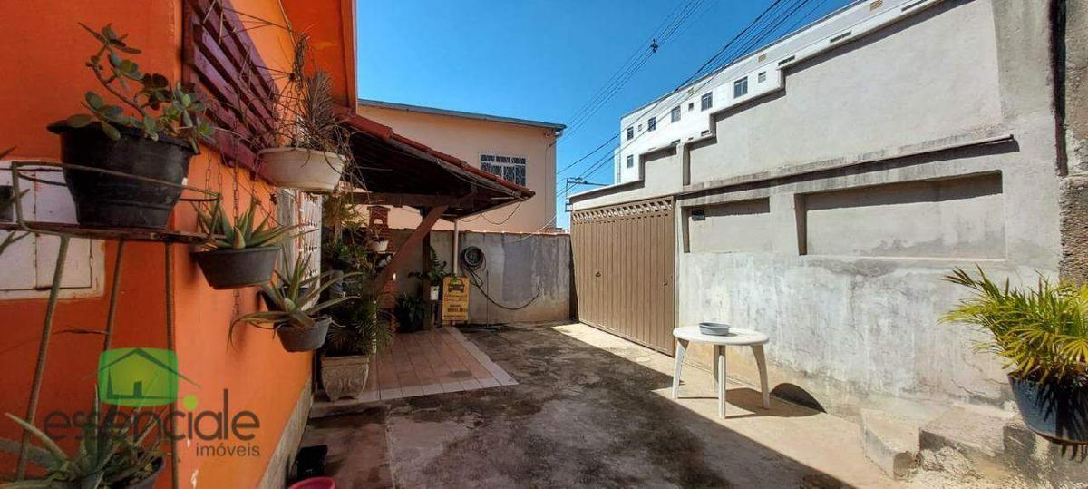 Casa, Califórnia, 3 Quartos, 0 Vaga