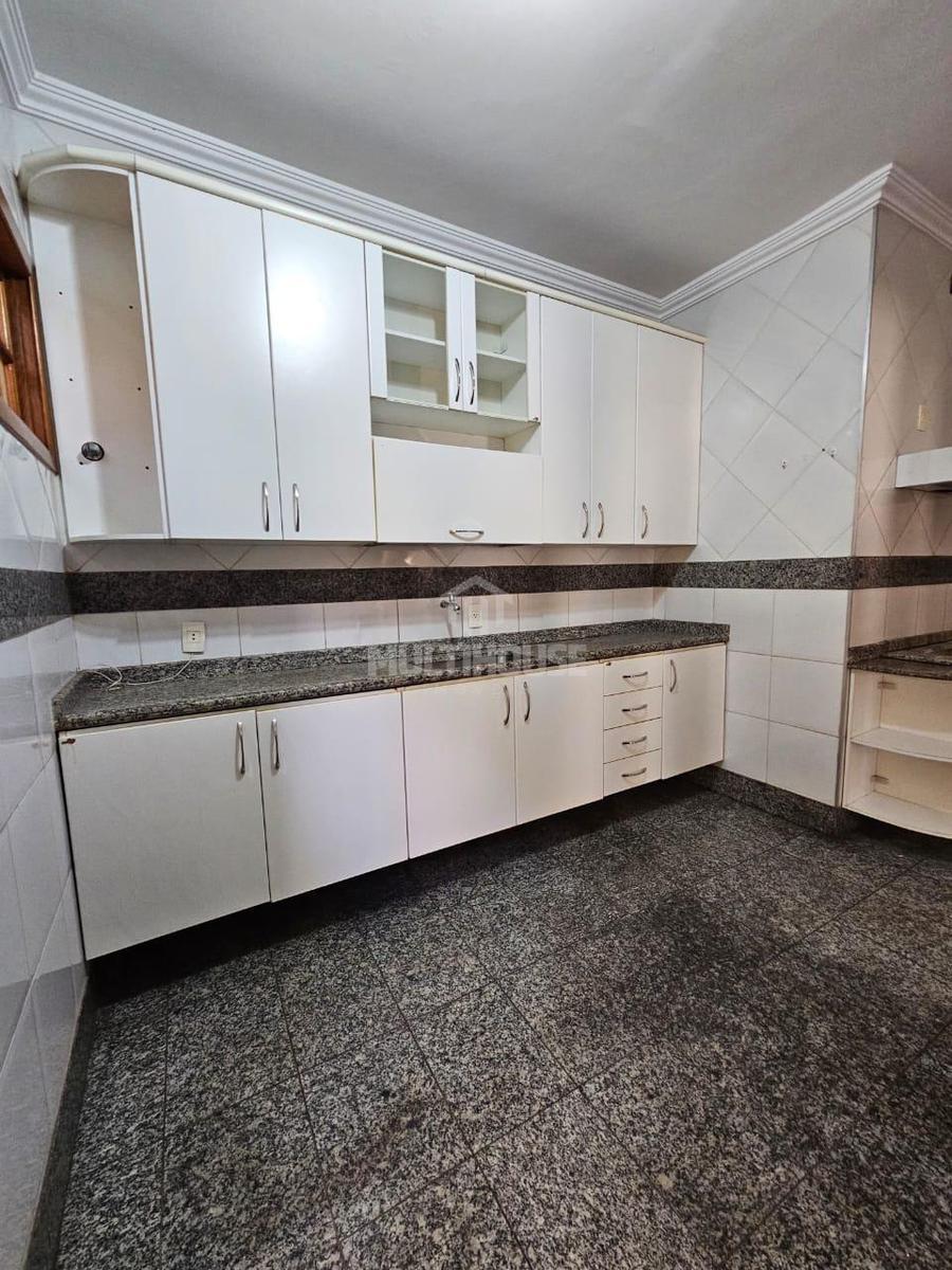 Casa, Santa Branca, 3 Quartos, 0 Vaga, 1 Suíte