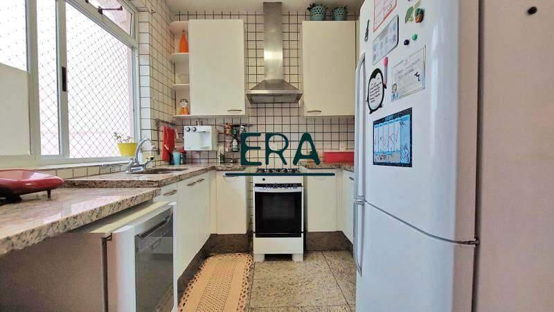 Casa, Comiteco, 5 Quartos, 3 Vagas, 4 Suítes