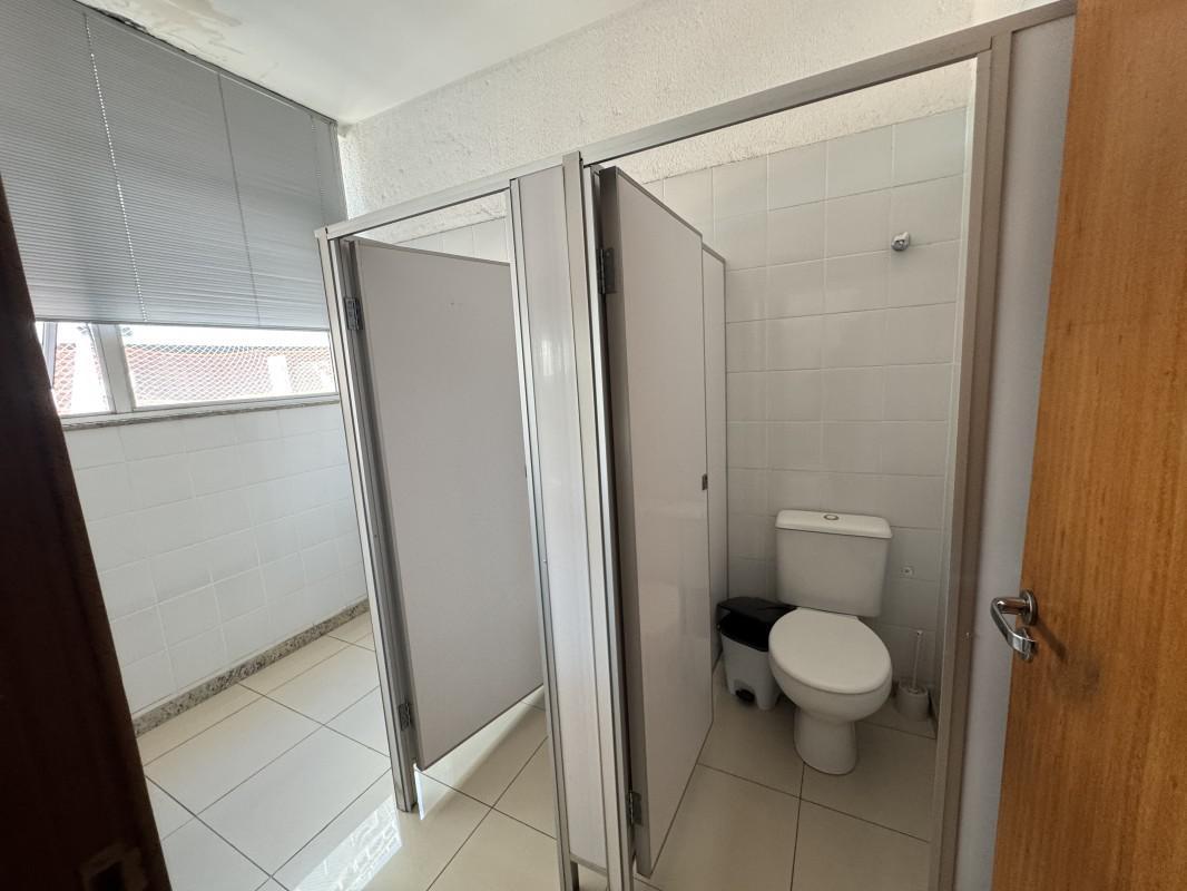 Andar, Centro, 0 Quarto, 5 Vagas