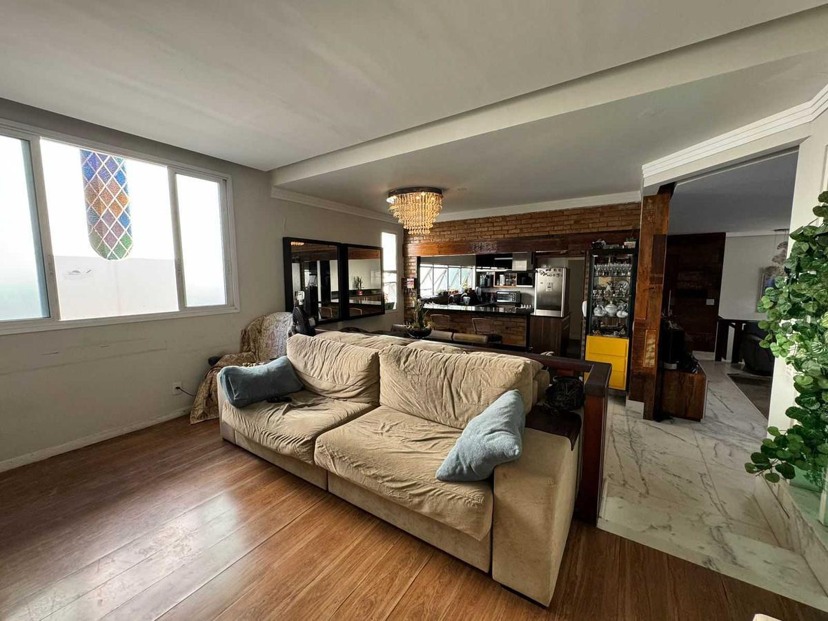 Casa, São José, 4 Quartos, 4 Vagas, 2 Suítes