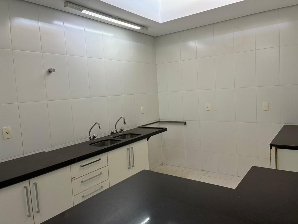 Casa, São José, 3 Quartos, 5 Vagas, 1 Suíte