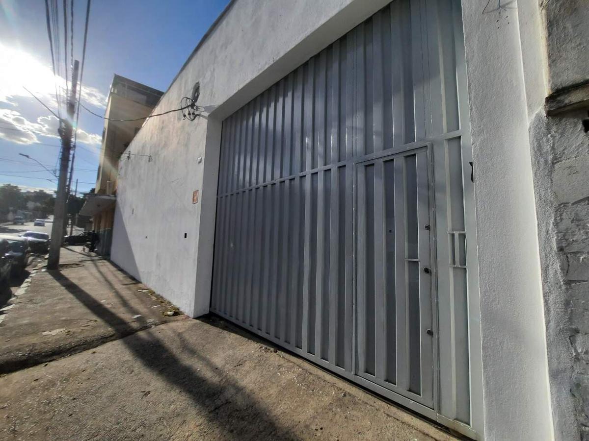 Galpão, Padre Eustáquio