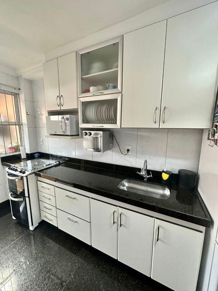 Apartamento, Sagrada Família, 3 Quartos, 2 Vagas, 1 Suíte