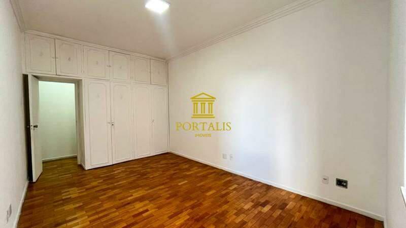 Apartamento, Centro, 4 Quartos, 2 Vagas, 1 Suíte