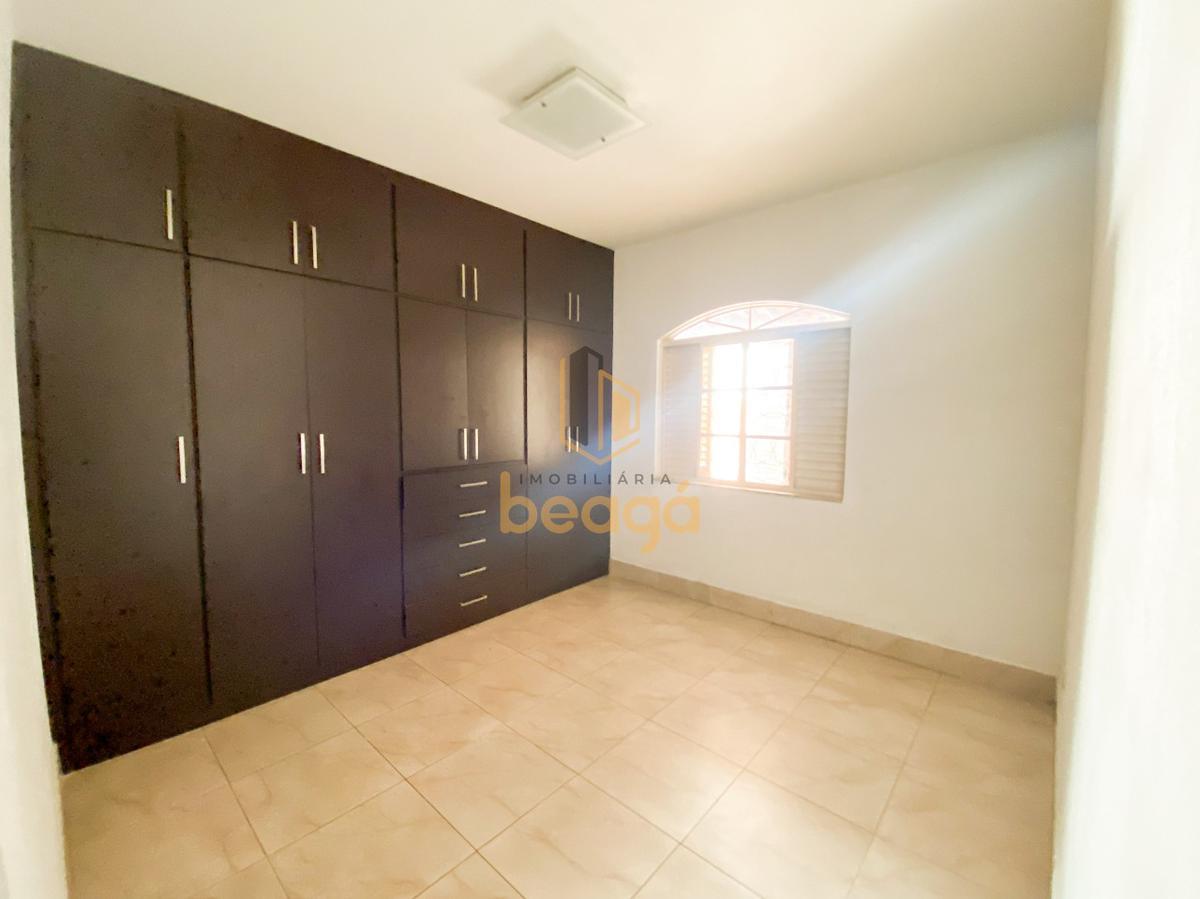 Casa, São Gotardo, 5 Quartos, 6 Vagas, 1 Suíte