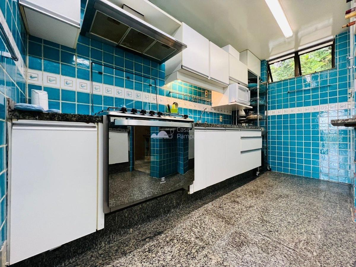 Casa, Jardim Atlântico, 4 Quartos, 8 Vagas, 3 Suítes