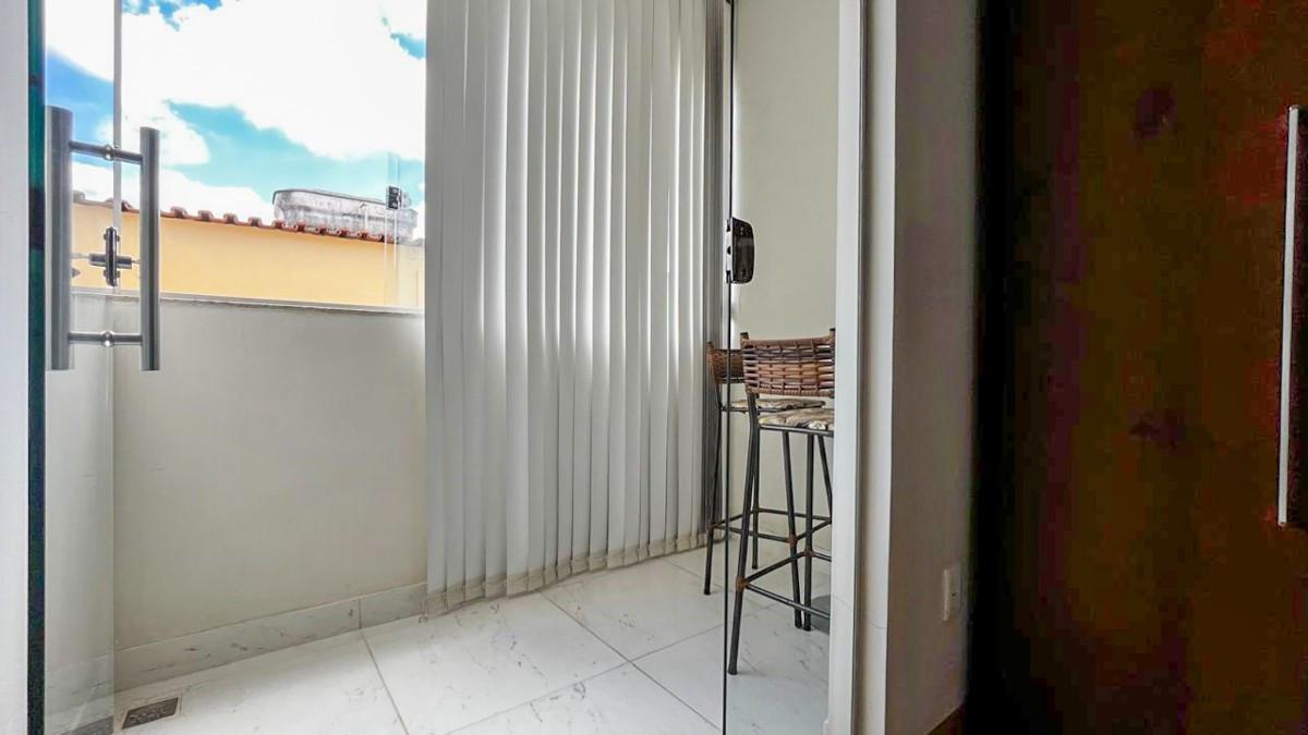Casa, Santa Efigênia, 3 Quartos, 2 Vagas, 2 Suítes