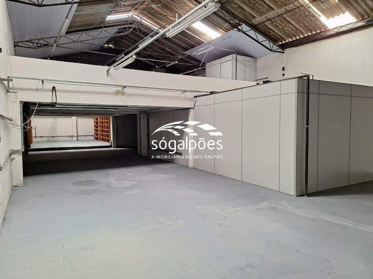 Galpão, Carlos Prates