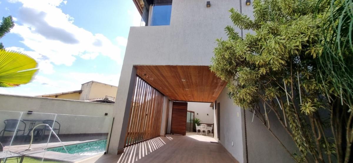 Casa, Jardim Imperial, 3 Quartos, 2 Vagas, 1 Suíte