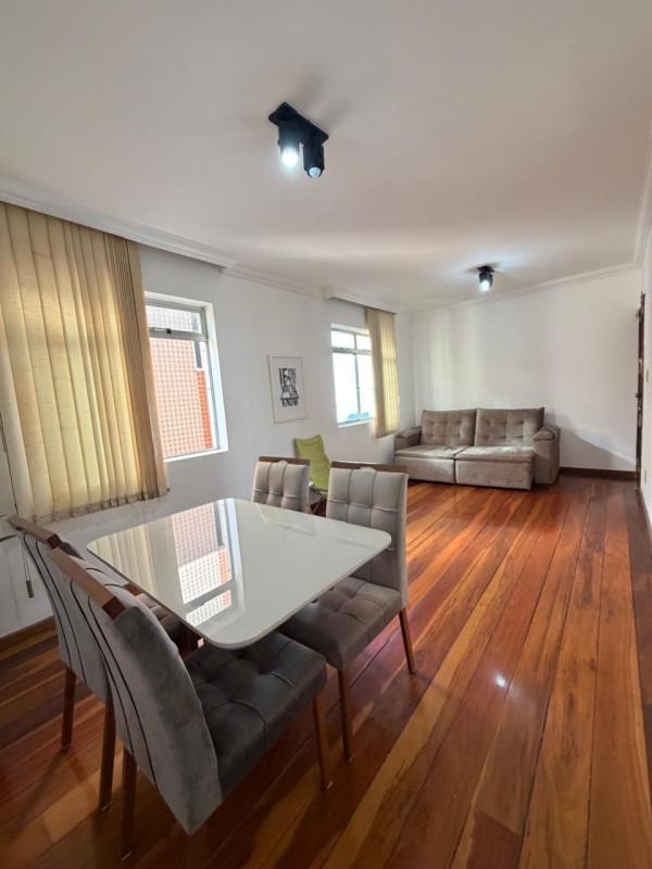 Apartamento, Sagrada Família, 2 Quartos, 1 Vaga, 1 Suíte