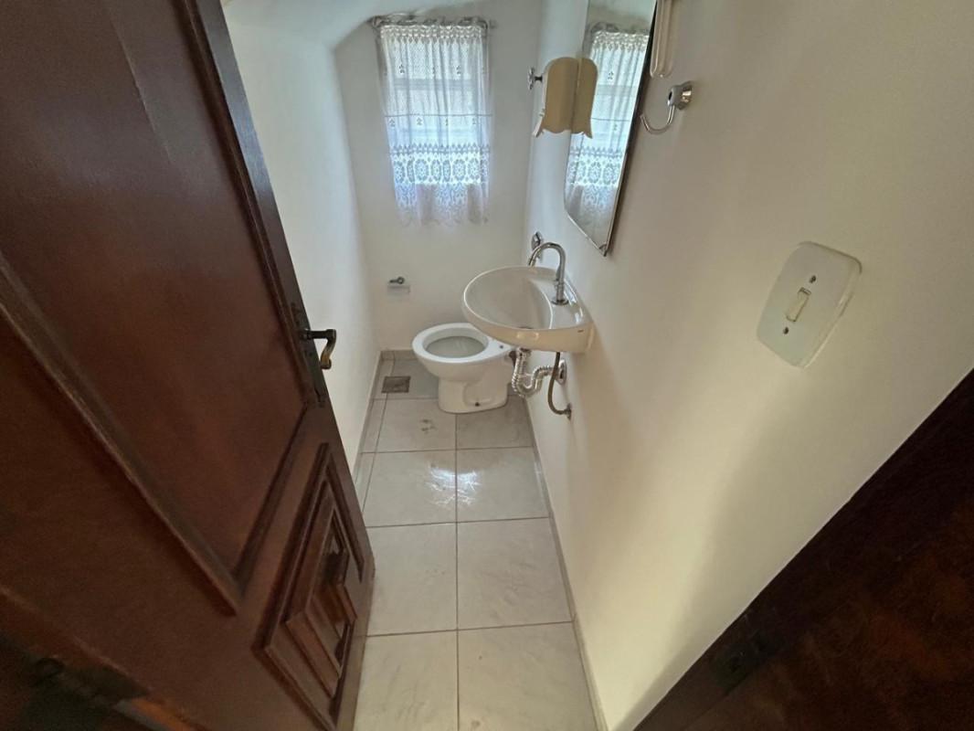 Casa, Funcionários, 3 Quartos, 2 Vagas