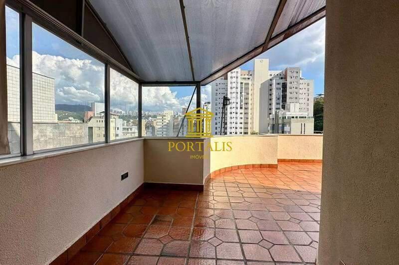 Cobertura, Luxemburgo, 3 Quartos, 2 Vagas, 2 Suítes