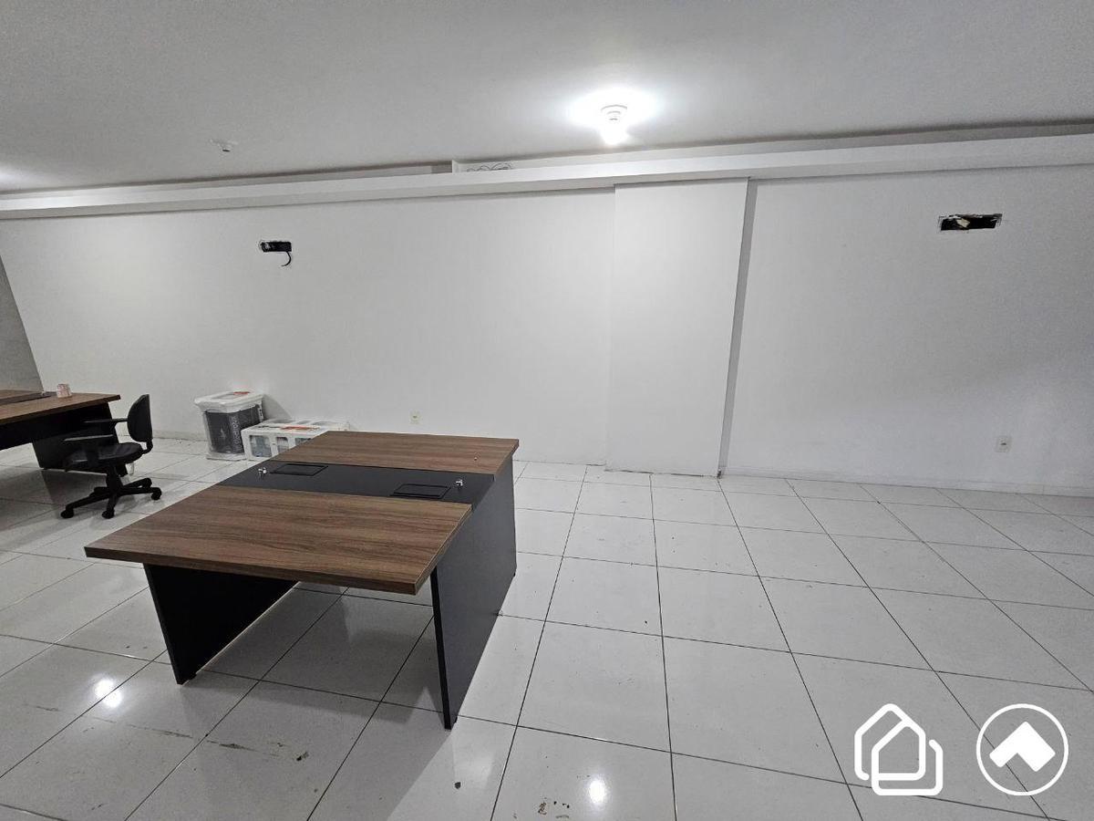 Sala, Barro Preto