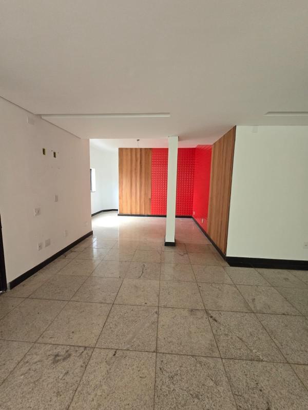 Casa, Cabral, 4 Quartos, 4 Vagas, 3 Suítes