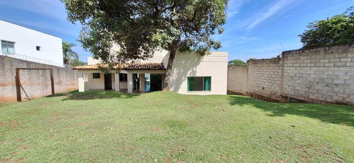 Casa, Bandeirantes (pampulha), 3 Quartos, 6 Vagas, 1 Suíte