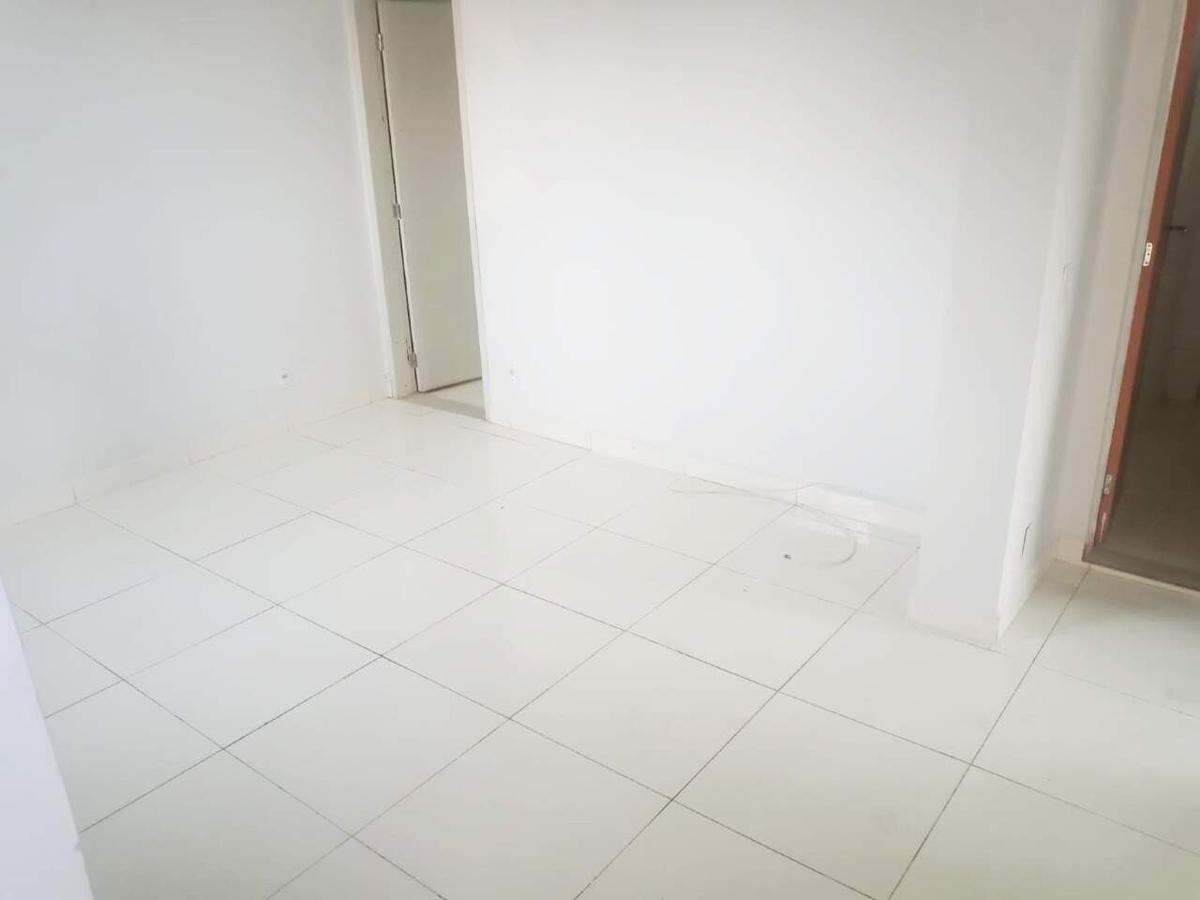 Apartamento, Sagrada Família, 2 Quartos, 0 Vaga