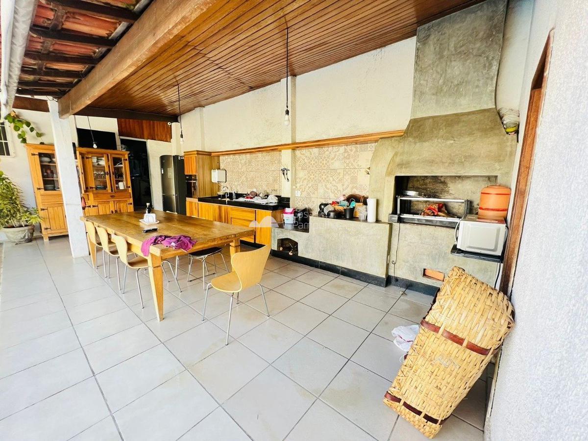 Casa, Santa Mônica, 3 Quartos, 4 Vagas, 1 Suíte