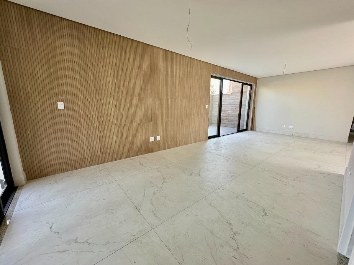 Apartamento, Jaraguá, 4 Quartos, 3 Vagas, 4 Suítes