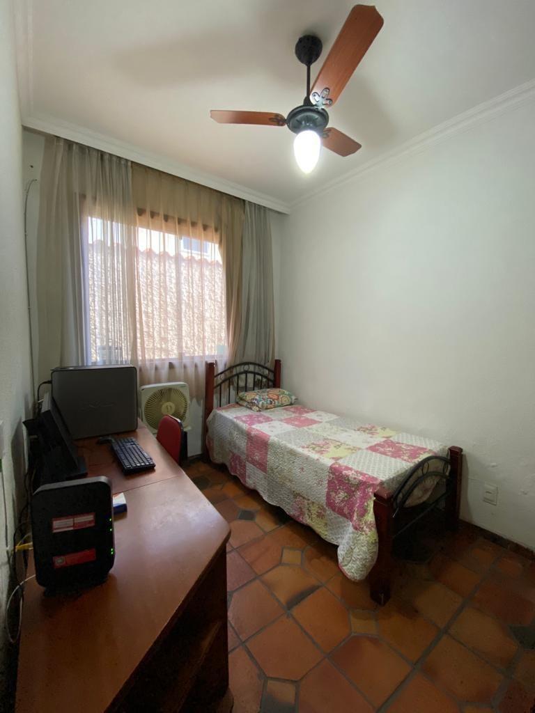 Casa, Castelo, 5 Quartos, 4 Vagas, 1 Suíte