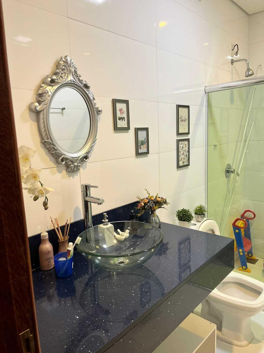 Casa, Monte Verde, 3 Quartos, 2 Vagas, 1 Suíte