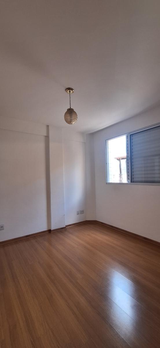 Apartamento, Sagrada Família, 3 Quartos, 2 Vagas, 1 Suíte