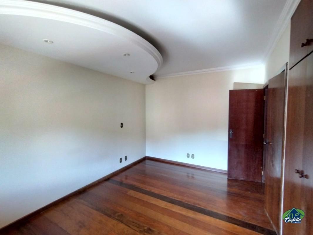 Casa, Cachoeirinha, 3 Quartos, 2 Vagas, 1 Suíte