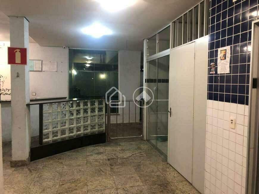Prédio, Santa Efigênia, 11 Vagas