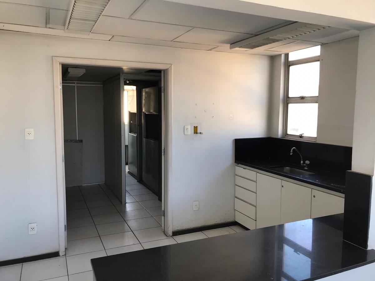 Andar, Centro, 0 Quarto, 0 Vaga