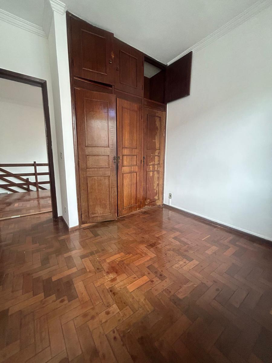 Casa, Ouro Preto, 4 Quartos, 2 Vagas, 1 Suíte