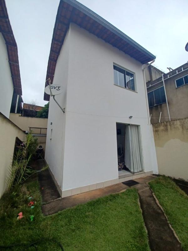 Casa, Masterville, 2 Quartos, 2 Vagas
