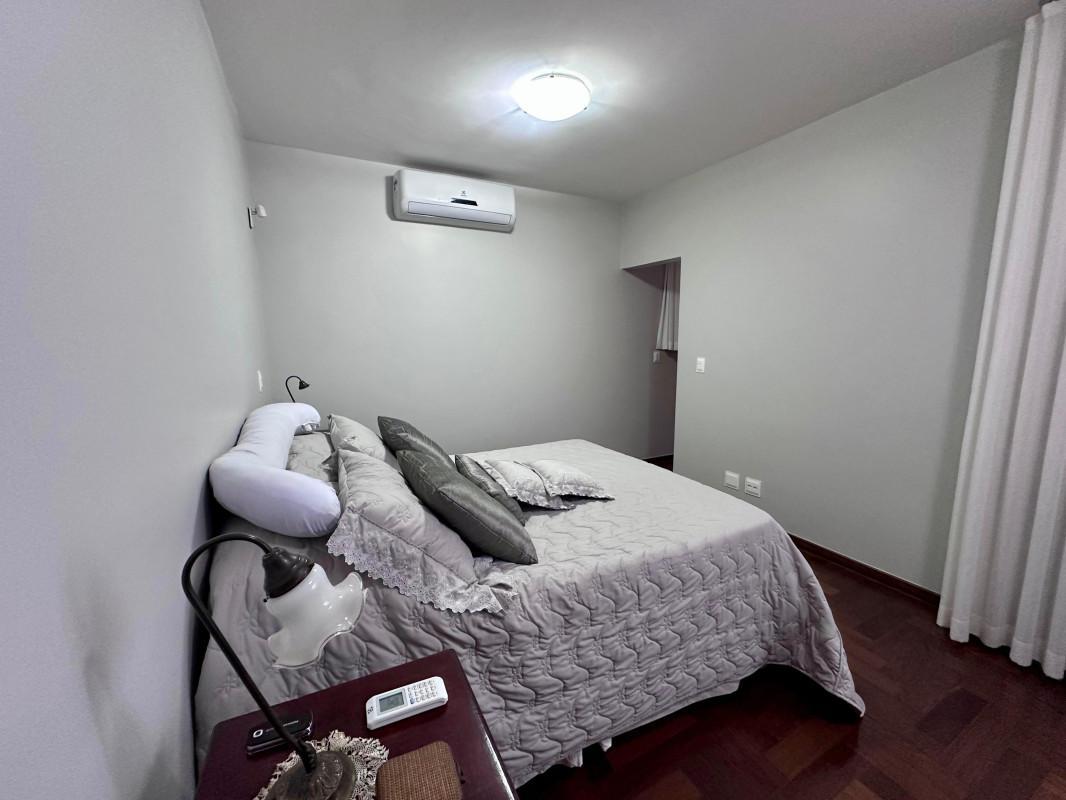 Casa, Santa Lúcia, 3 Quartos, 4 Vagas, 1 Suíte