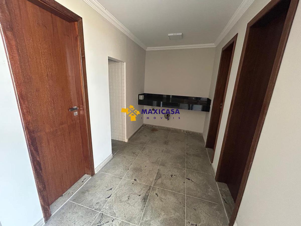Casa, Jardim Atlântico, 5 Quartos, 6 Vagas, 3 Suítes