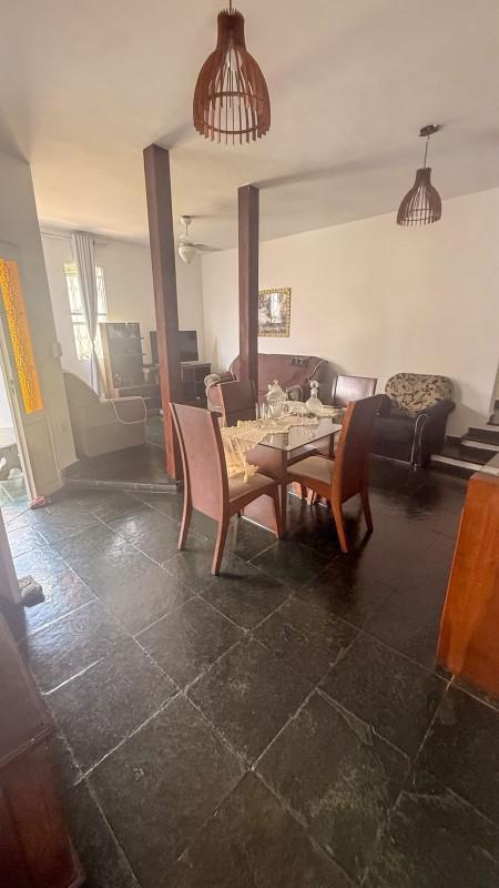 Casa, Ingá Alto, 3 Quartos, 4 Vagas, 1 Suíte