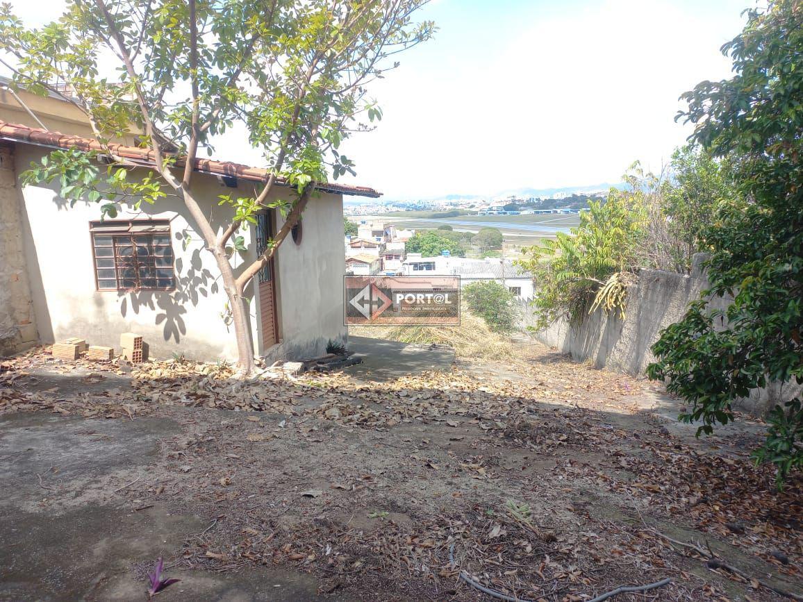 Lote, São Tomáz, 1 Quarto, 0 Vaga