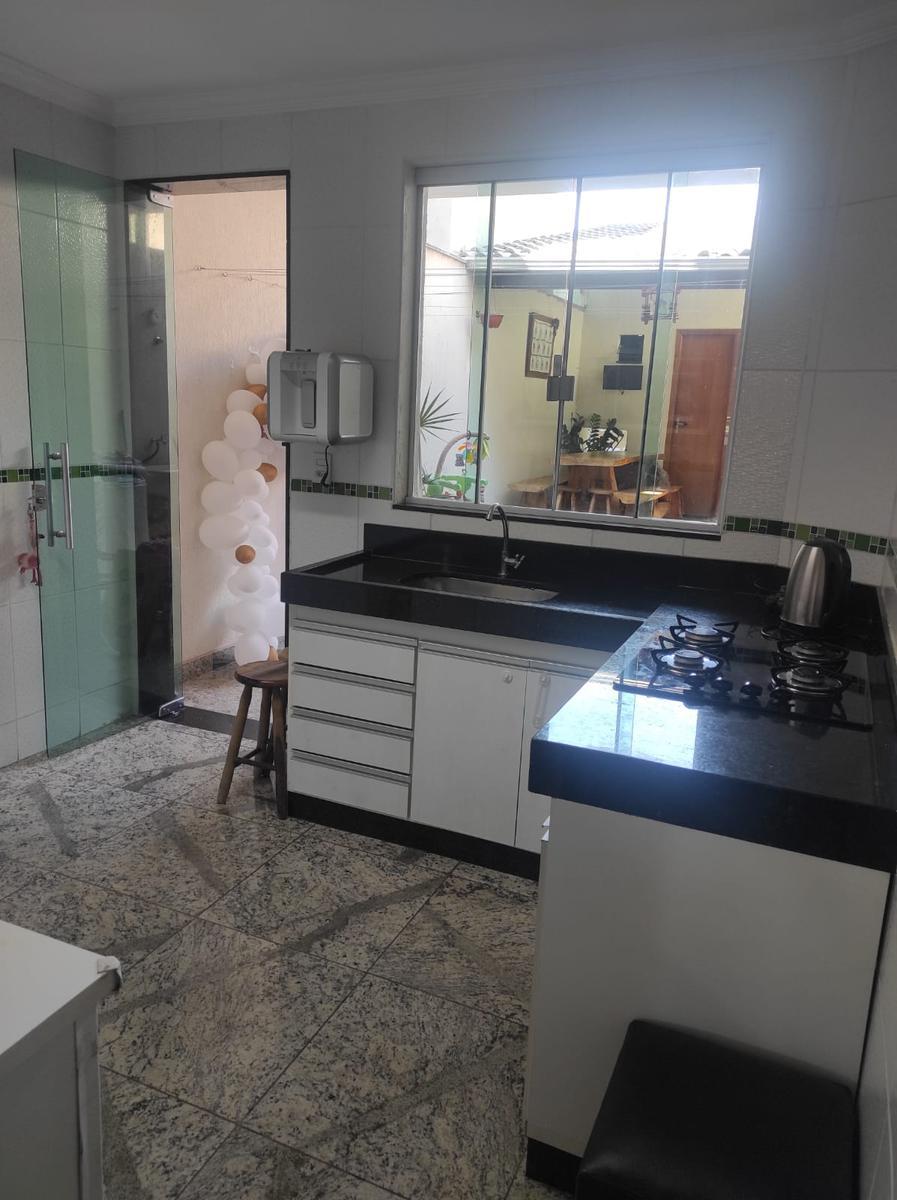 Casa, Vale das Amendoeiras, 2 Quartos, 1 Vaga