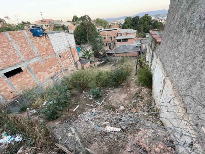 Lote, Jardim das Rosas, 0 Quarto, 0 Vaga