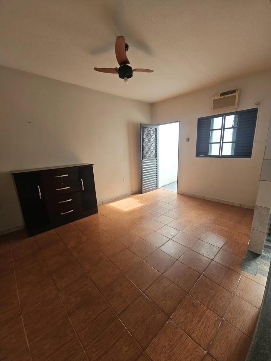 Casa, Centro, 3 Quartos, 0 Vaga
