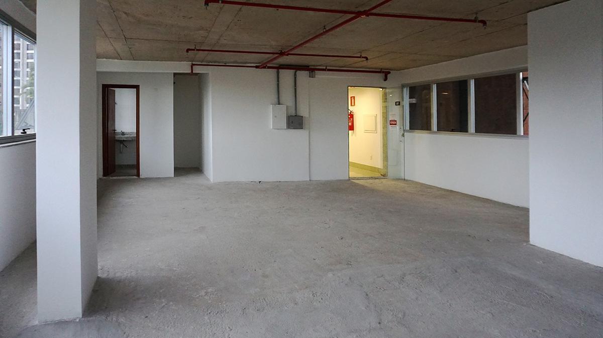 Andar, Funcionários, 0 Quarto, 4 Vagas