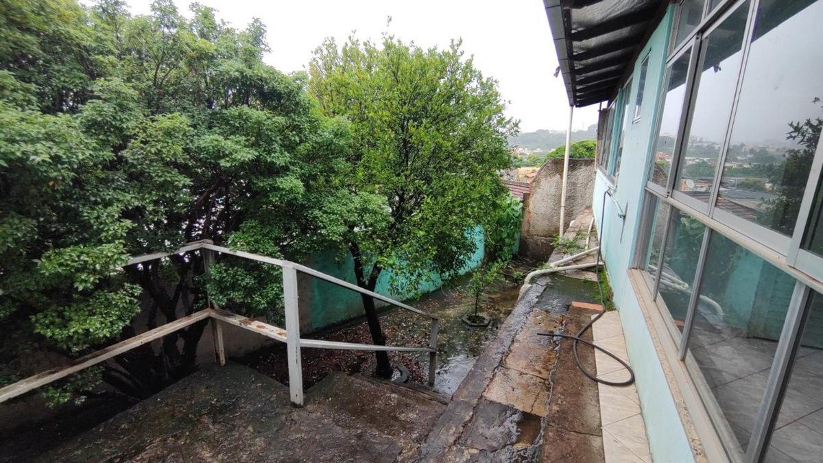 Galpão, Das Industrias I (barreiro), 0 Quarto, 0 Vaga