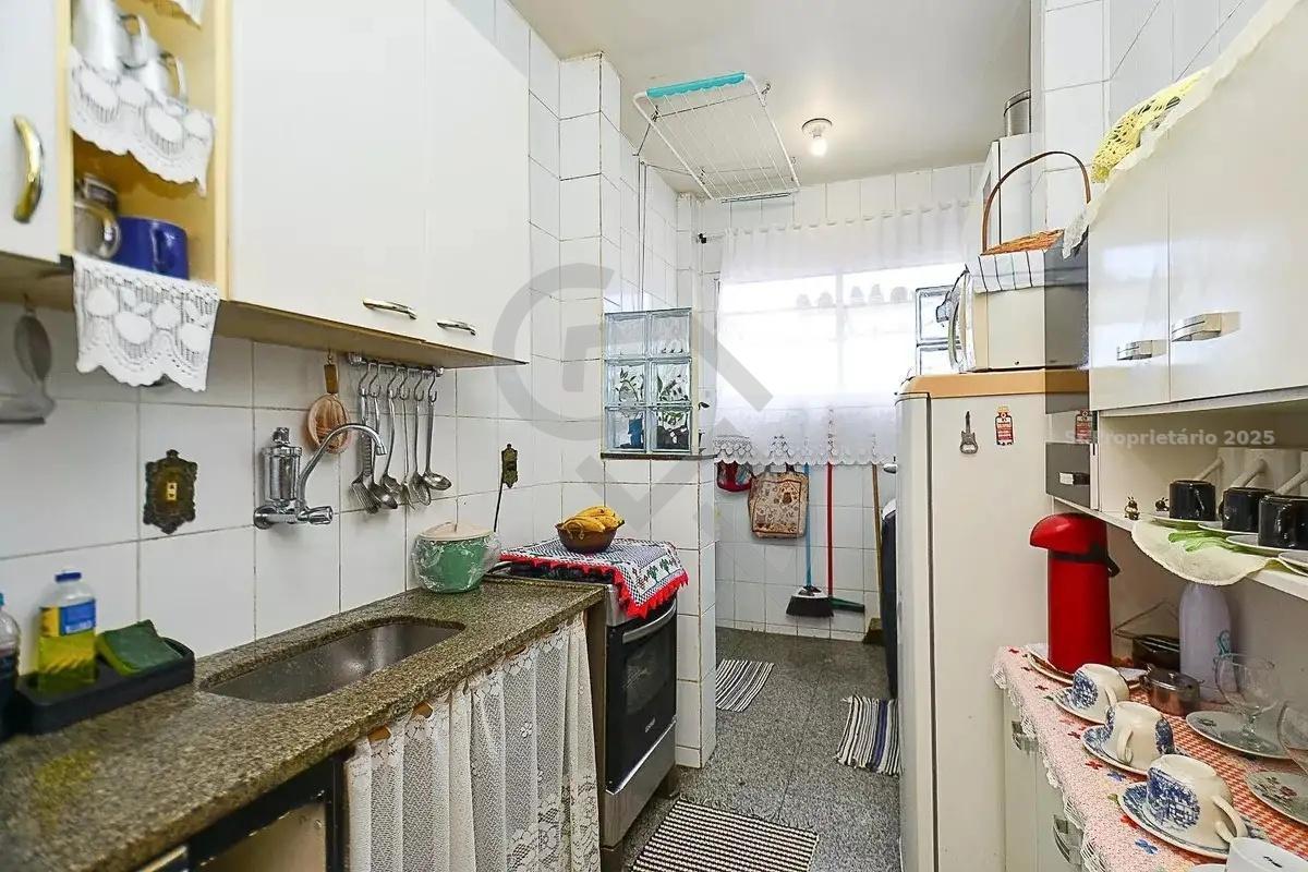 Apartamento, Sagrada Família, 2 Quartos, 1 Vaga, 1 Suíte