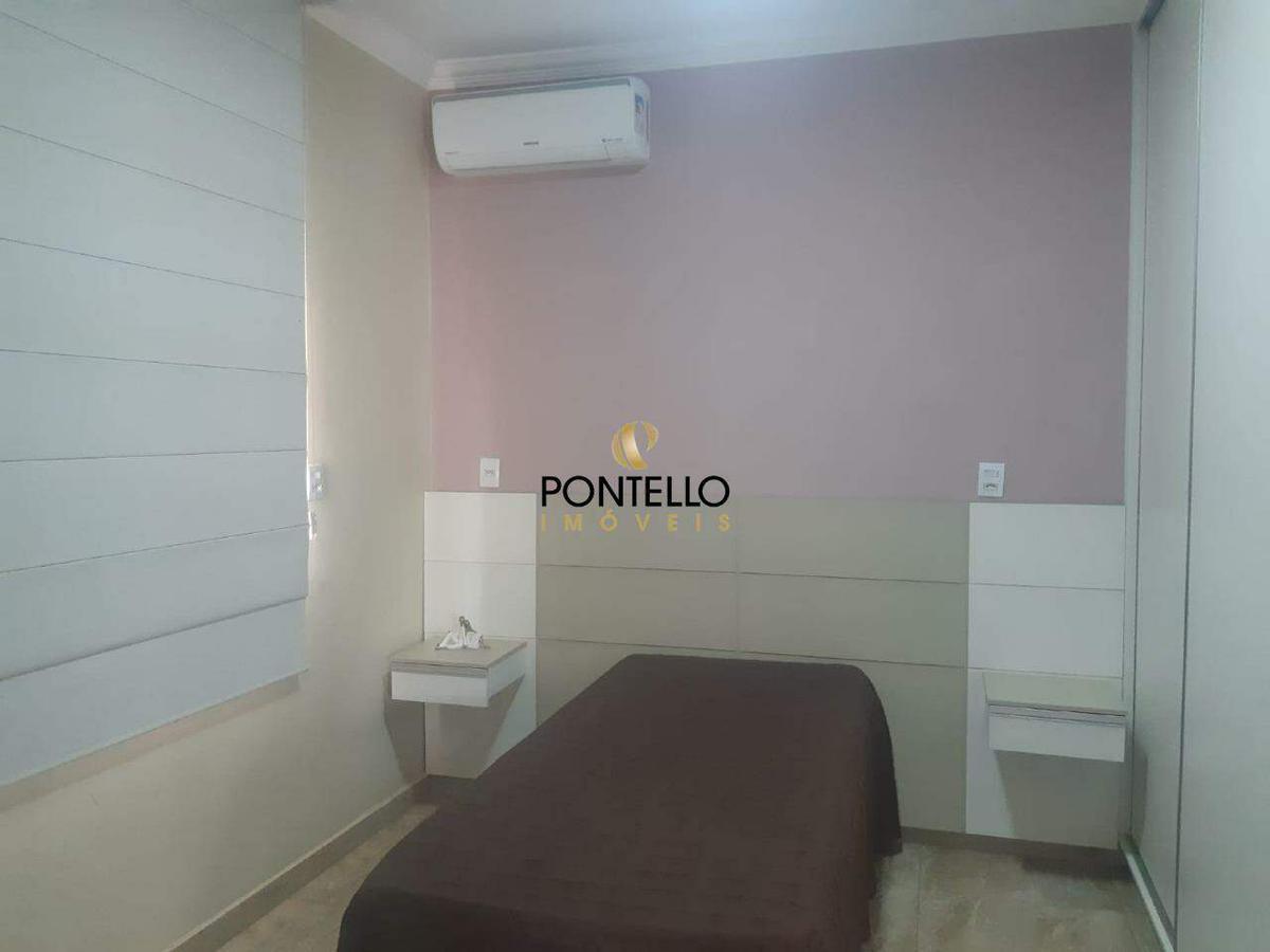 Casa, Boa Vista, 8 Quartos, 2 Vagas, 2 Suítes