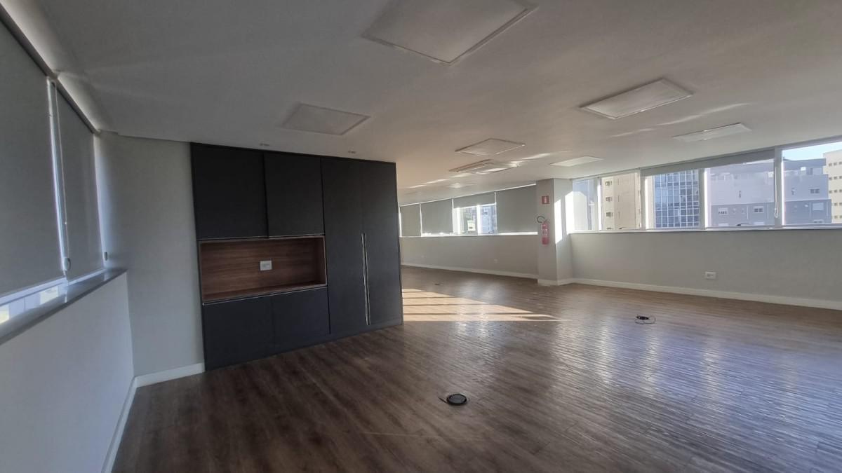 Sala, Savassi, 0 Quarto, 8 Vagas