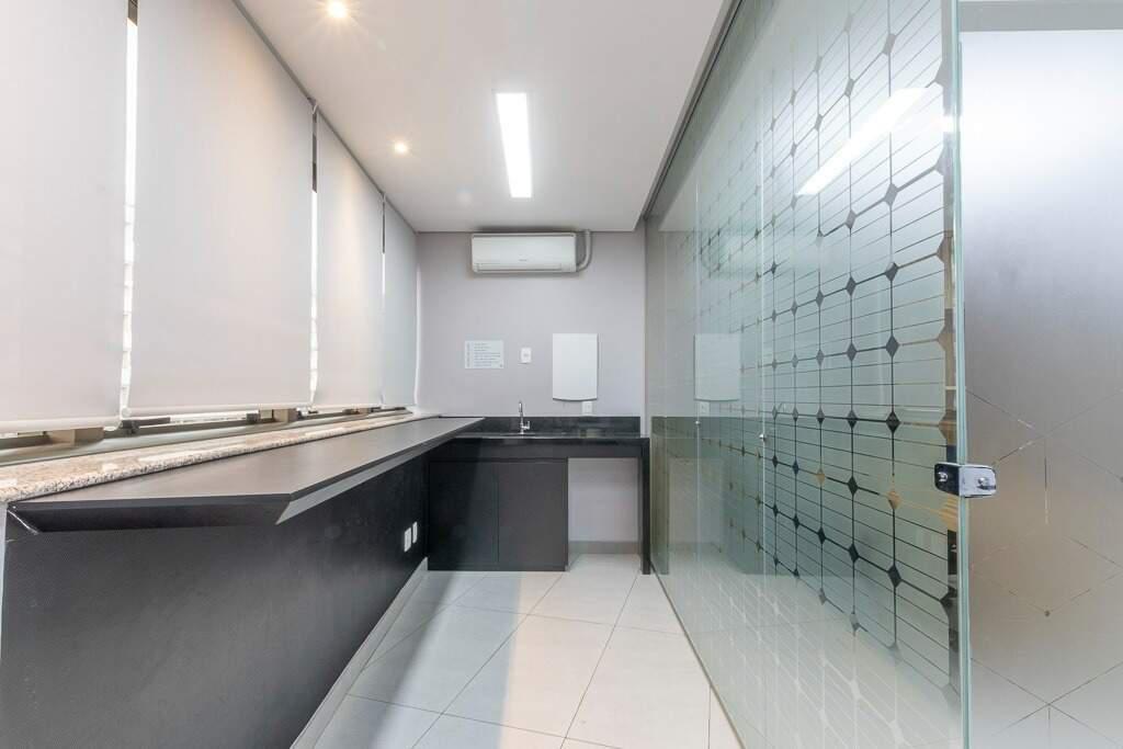 Sala, Vila da Serra, 0 Quarto, 7 Vagas