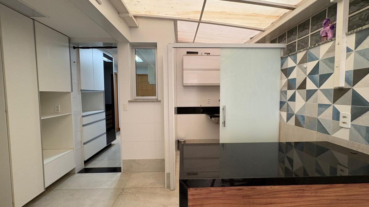 Apartamento, Nova Suíssa, 4 Quartos, 2 Vagas, 1 Suíte
