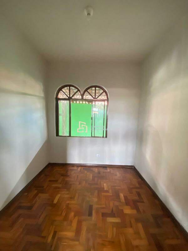 Casa, Santa Helena, 4 Quartos, 2 Vagas, 1 Suíte