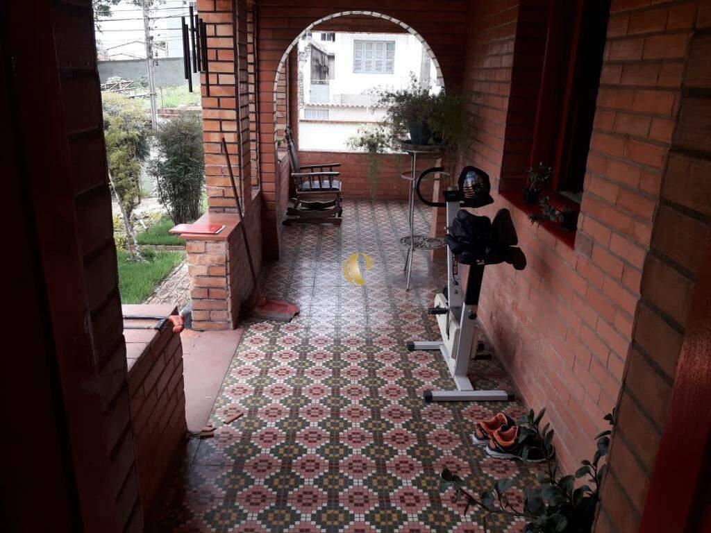 Casa, Centro, 3 Quartos, 5 Vagas, 1 Suíte