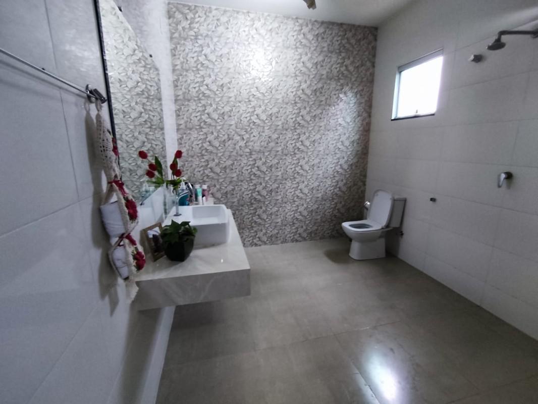 Casa, Cabral, 5 Quartos, 9 Vagas, 3 Suítes