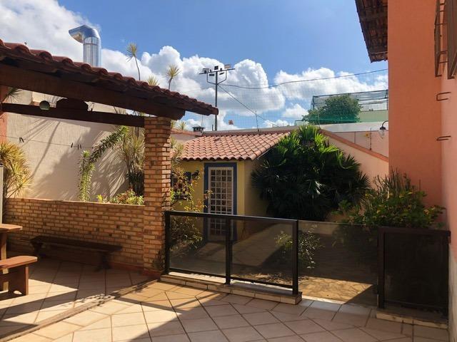 Casa, Castelo, 4 Quartos, 4 Vagas, 1 Suíte