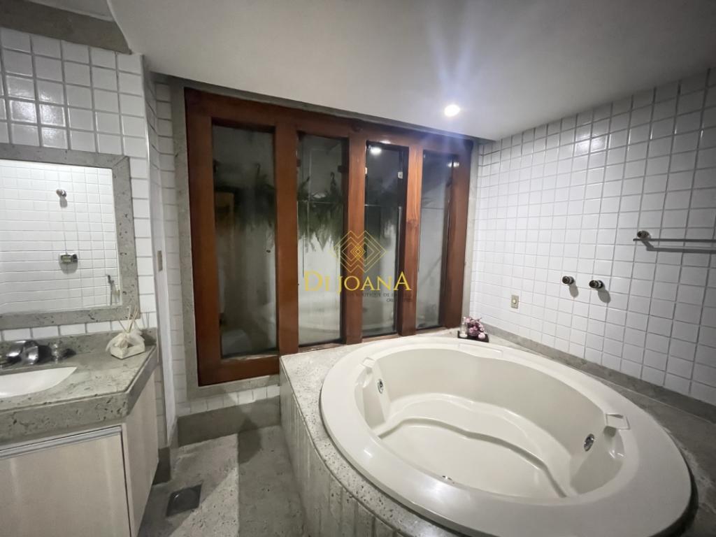 Casa, Ingá Alto, 3 Quartos, 4 Vagas, 3 Suítes